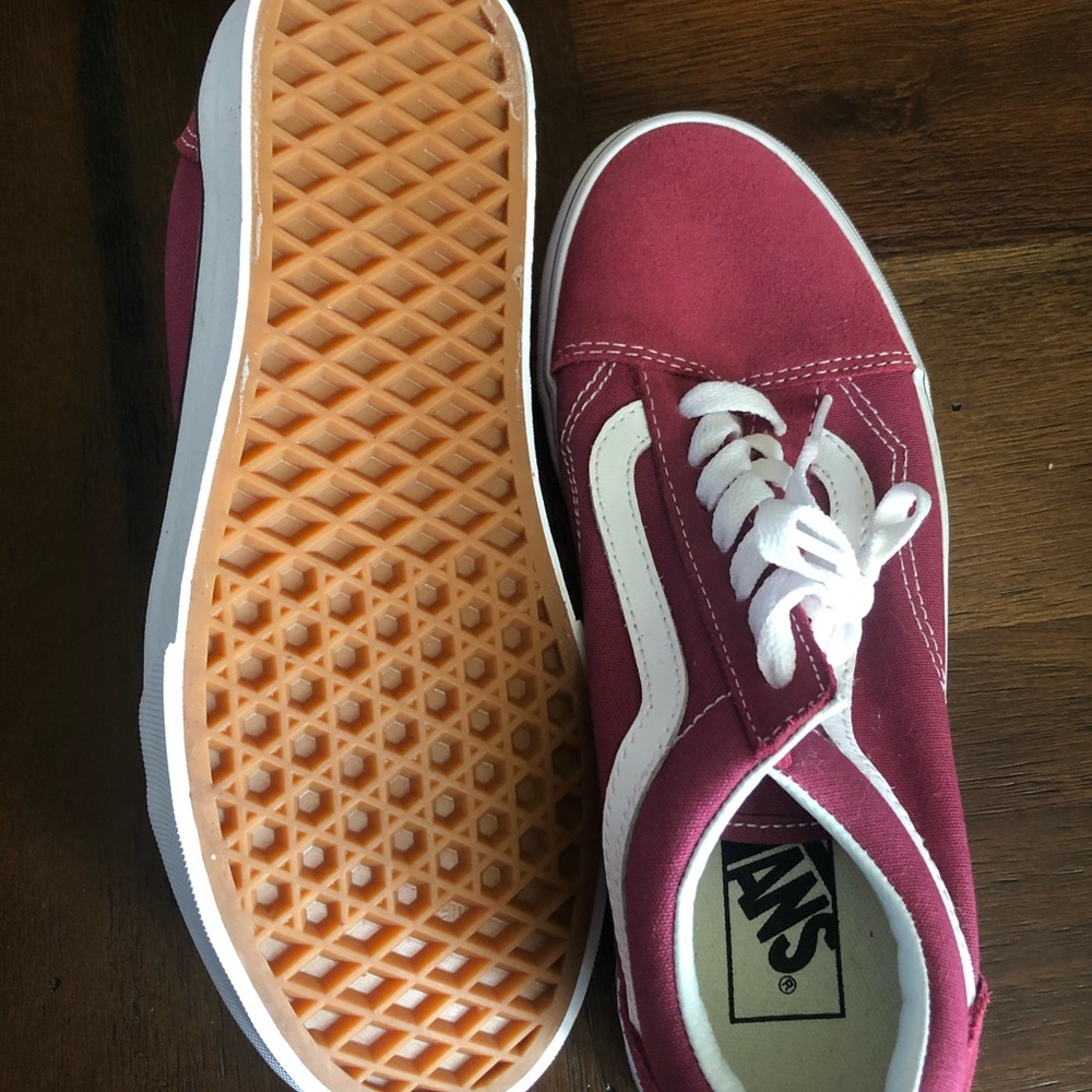 Vans - Picture 5 of 5